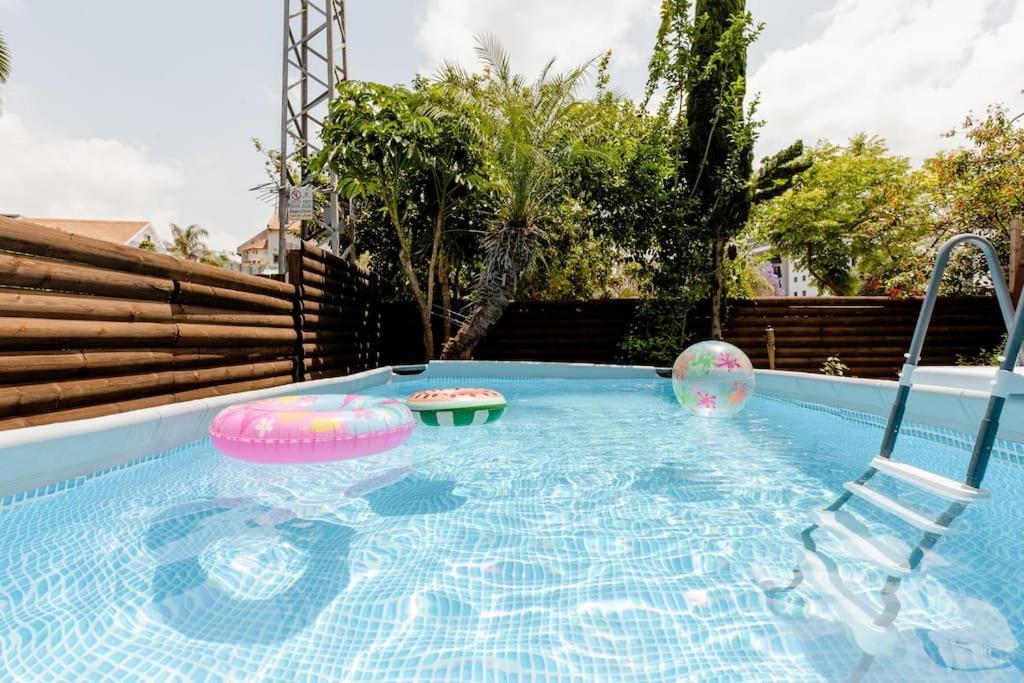 Appartamento Charming Unit With Pool And Great Amenities Rishon Leziyyon Esterno foto