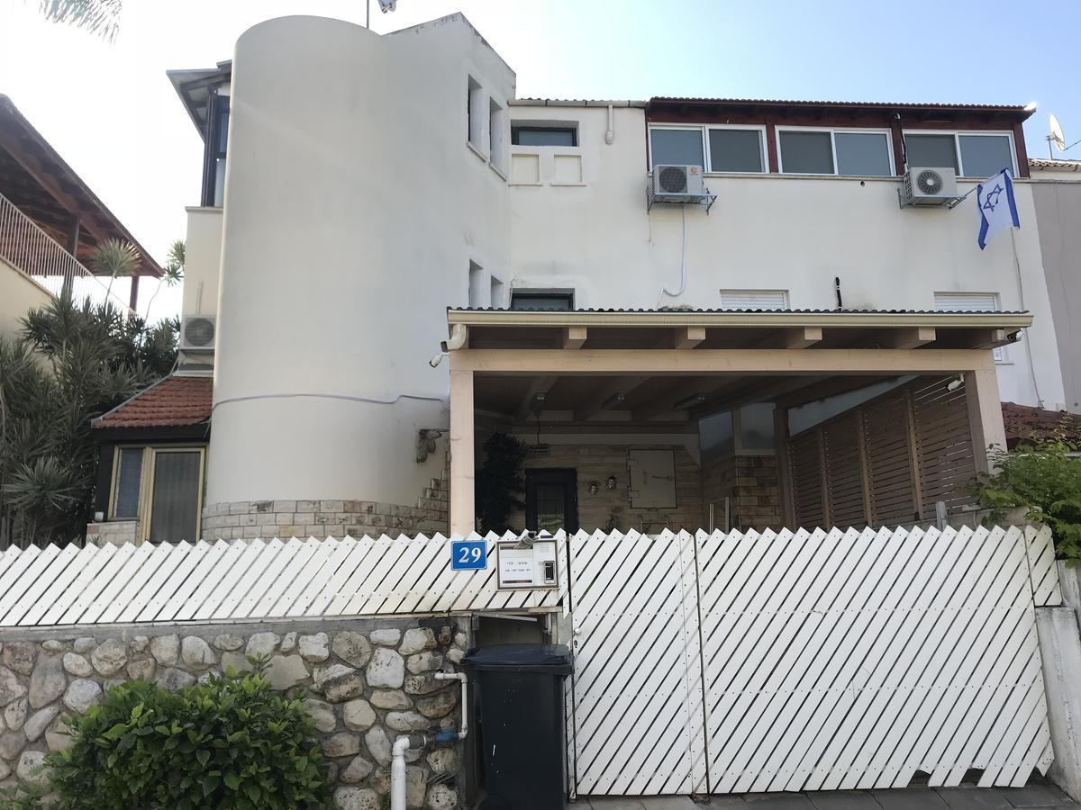 Appartamento Charming Unit With Pool And Great Amenities Rishon Leziyyon Esterno foto
