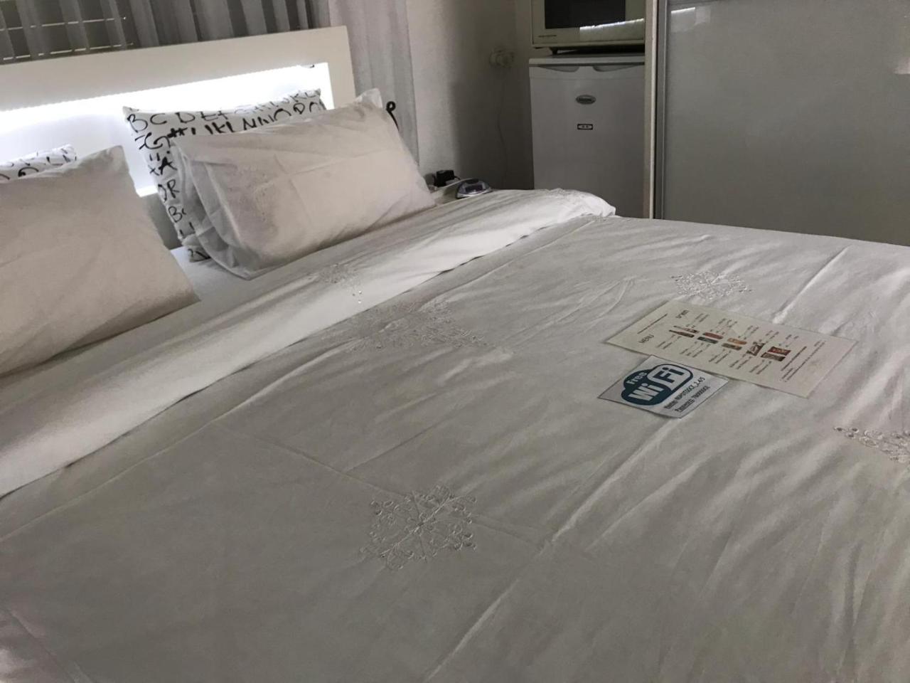 Appartamento Charming Unit With Pool And Great Amenities Rishon Leziyyon Esterno foto