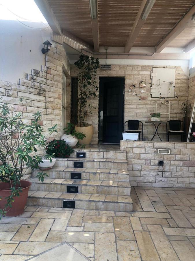 Appartamento Charming Unit With Pool And Great Amenities Rishon Leziyyon Esterno foto