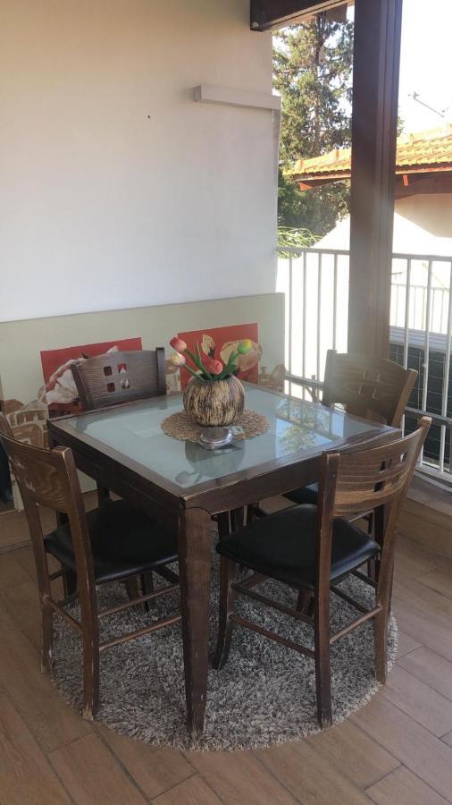 Appartamento Charming Unit With Pool And Great Amenities Rishon Leziyyon Esterno foto